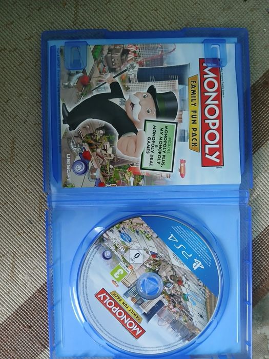 Când PlayStation 4 slime