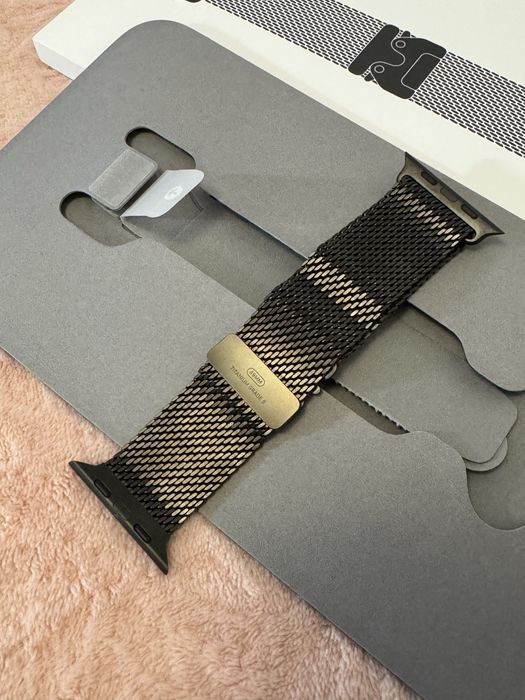 Curea Apple Watch Ultra Black Titanium Milanese Loop - Small