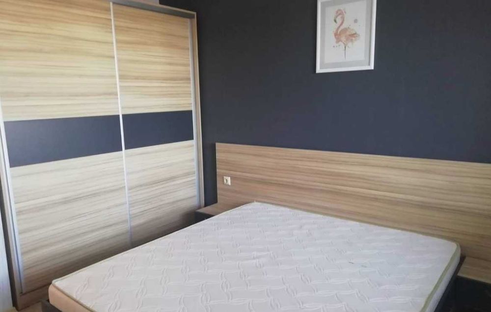 Дава се под наем Двустаен апартамент в Бургас, Меден рудник - зона А - 74 кв.м за 175 € - Снимка #1