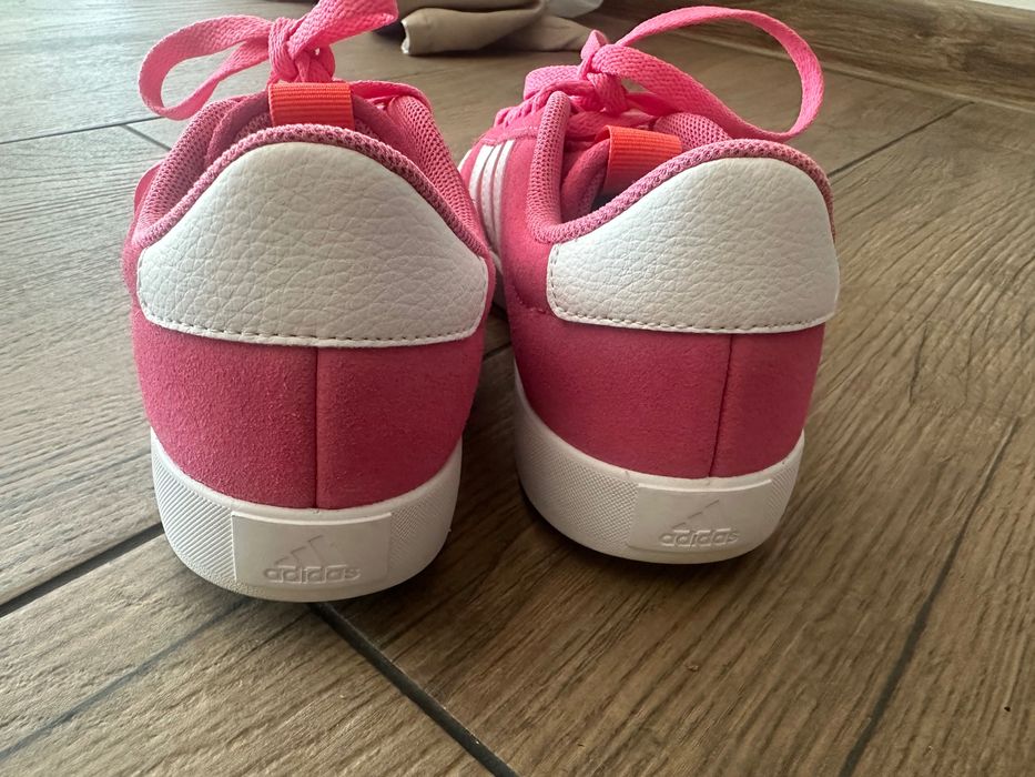 Дамски кецове Adidas