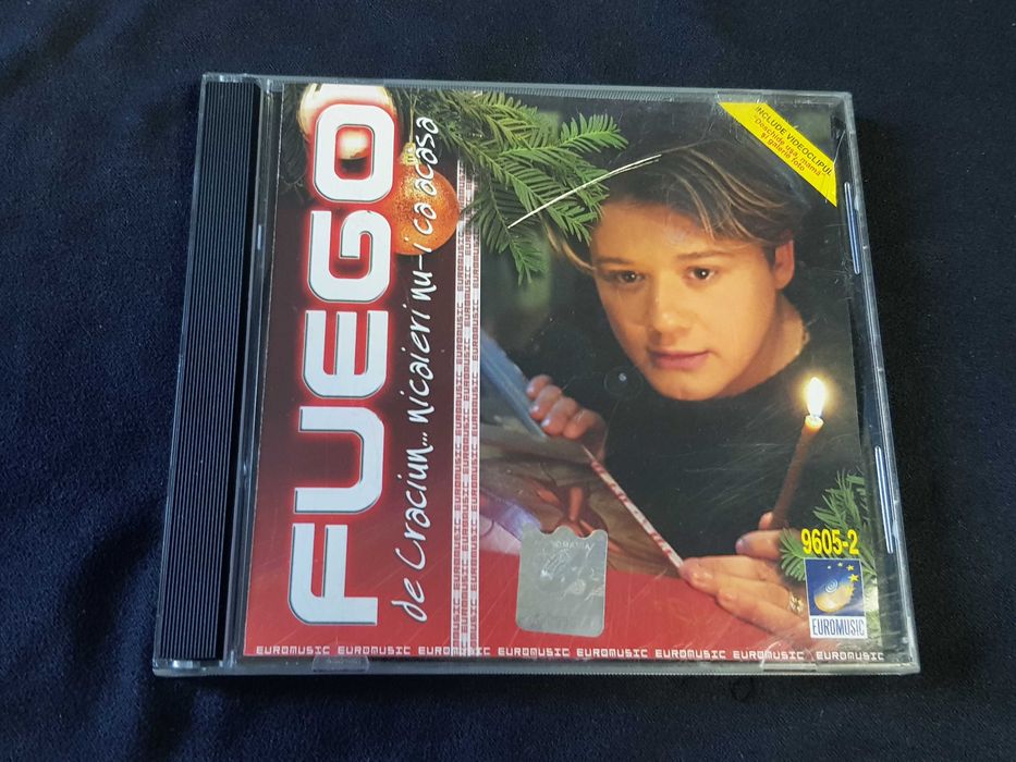 Casete, CD-uri si viniluri albume si maxi single 12”