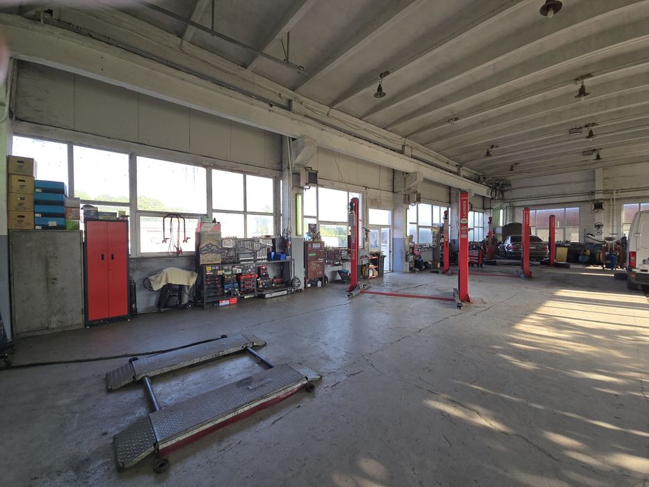 Inchiriez hală 300mp service auto!
