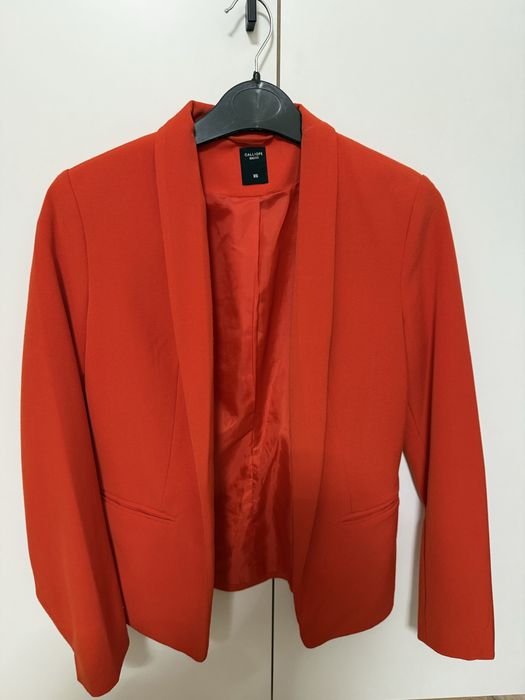 Червено оранжево сако Calliope