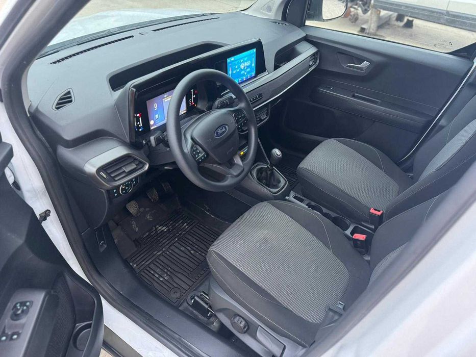 Ford Transit Courier 1.5 d ECO BLUE 2025 EURO6 avariat lovit avariate NOU 4000km