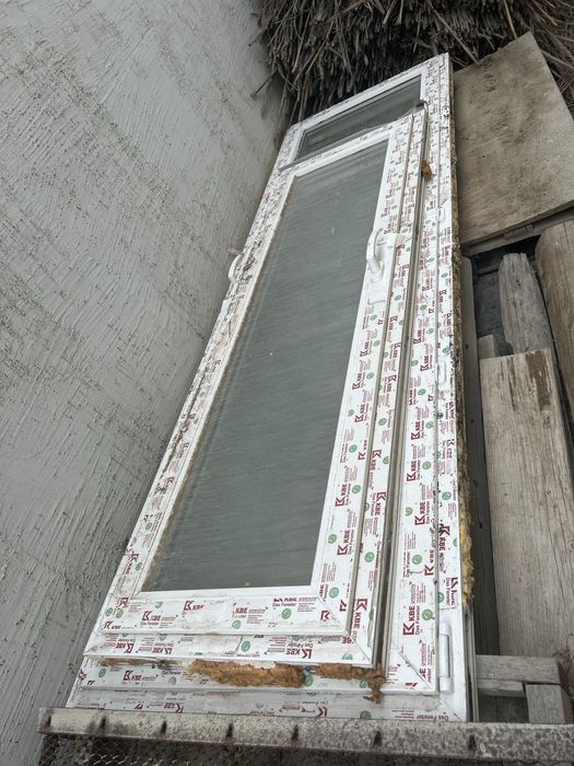 Балконные двери/отдельно есть окно