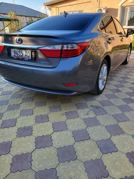 Lexus es300h гибрид