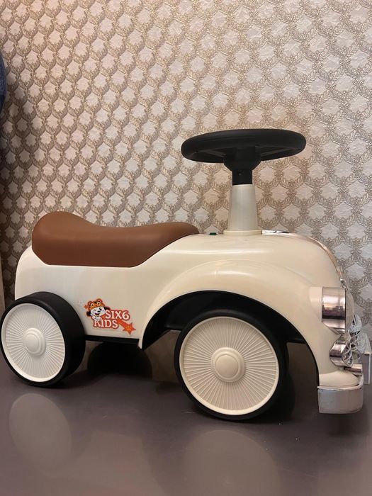 Продам детскую машинку!