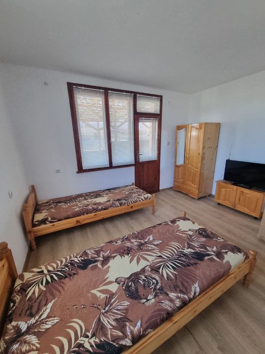 Дава се под наем Къща в Разлог - 77 кв.м за 1195.95 € - Снимка #12