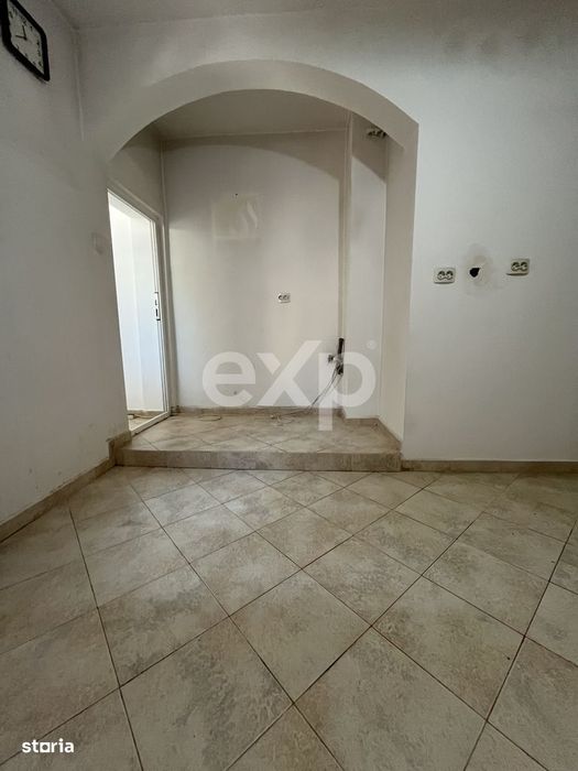 COMISION 0% Apartament 3 camere dec 2 bai etajul 3 central Gaesti