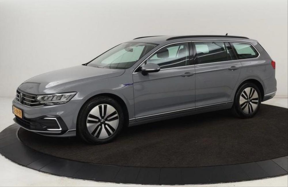 Jante  Bicolore Vw Passat  GTE Touran Caddy 215/55/17 Iarnă 5x112