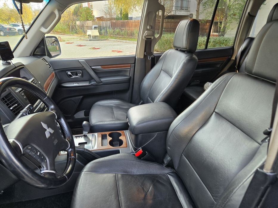 Mitsubishi Pajero 7 Locuri Automat Extra Full Stare Perfecta Unic Prop