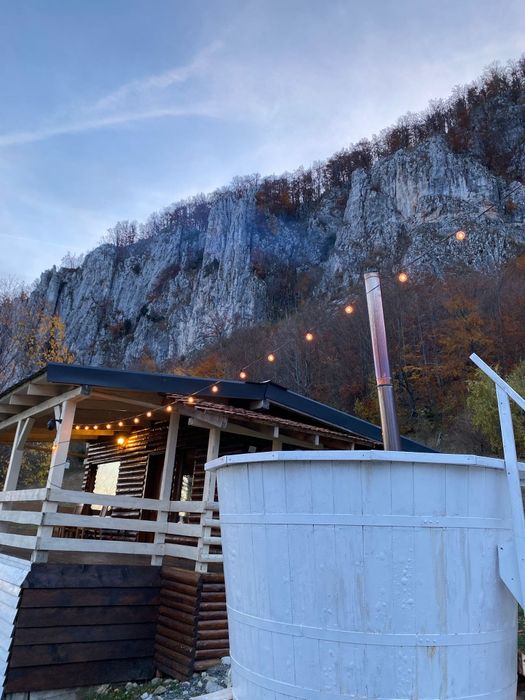 Cabană de închiriat cu ciubăr Himalaya Lodge în inima munților Apuseni