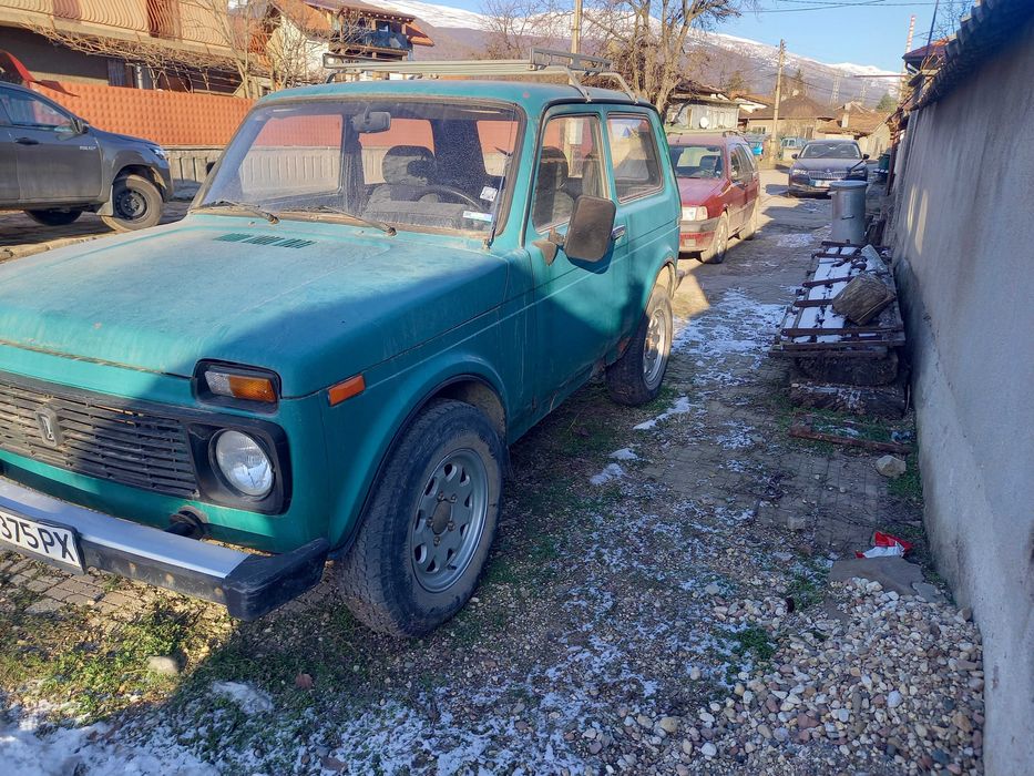 Лада Нива 1.7i 1.7кабуратор На части.