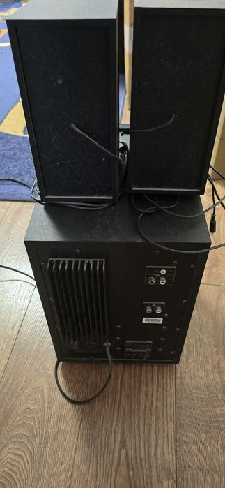 Продается Microlab x16