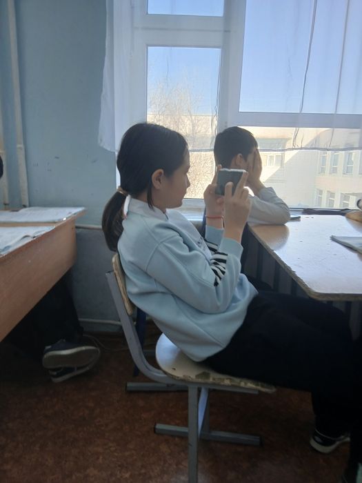 Вот однаклассница