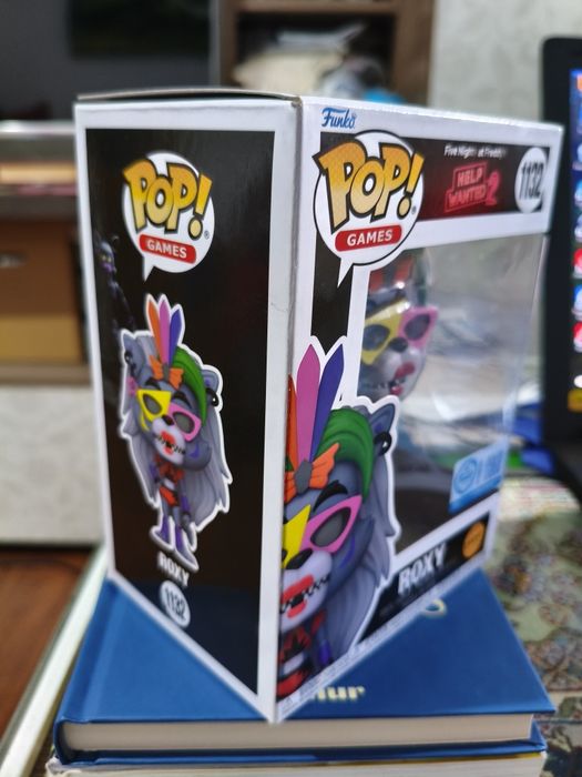 Vând figurina Funko Pop Roxy