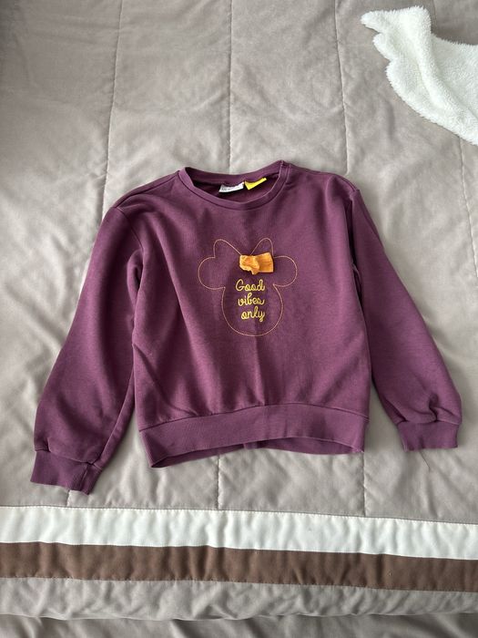 Продам кофты для девочки (на возраст 6-8 лет)