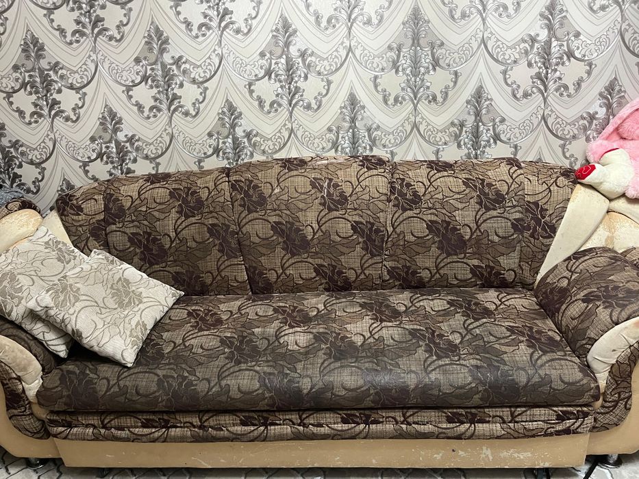 Диван и кресло бесплатно