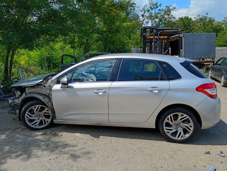 Usi stanga / dreapta - fata / spate Citroen C4 2012  - pret per bucata
