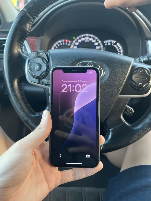 Продам iphone 128GB