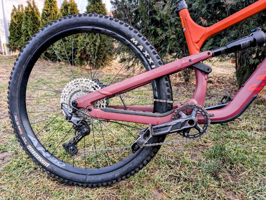 Планински велосипед Canyon Spectral 125 2022 не е Cube, Specialized