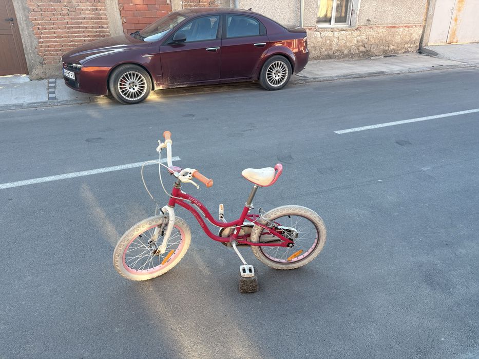 Продавам розово колело
