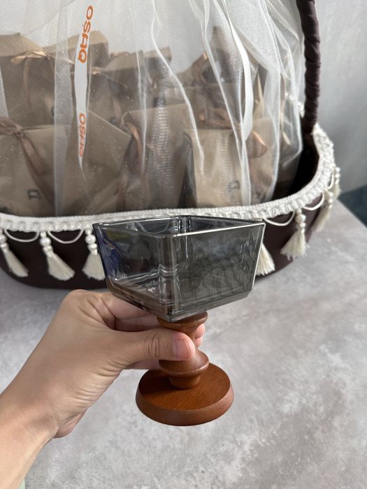 Продам коржын, калта , внутри посуда