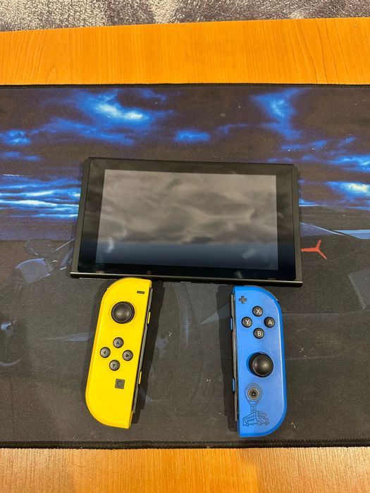 Nintendo Switch Fortnite Wildcat Bundle