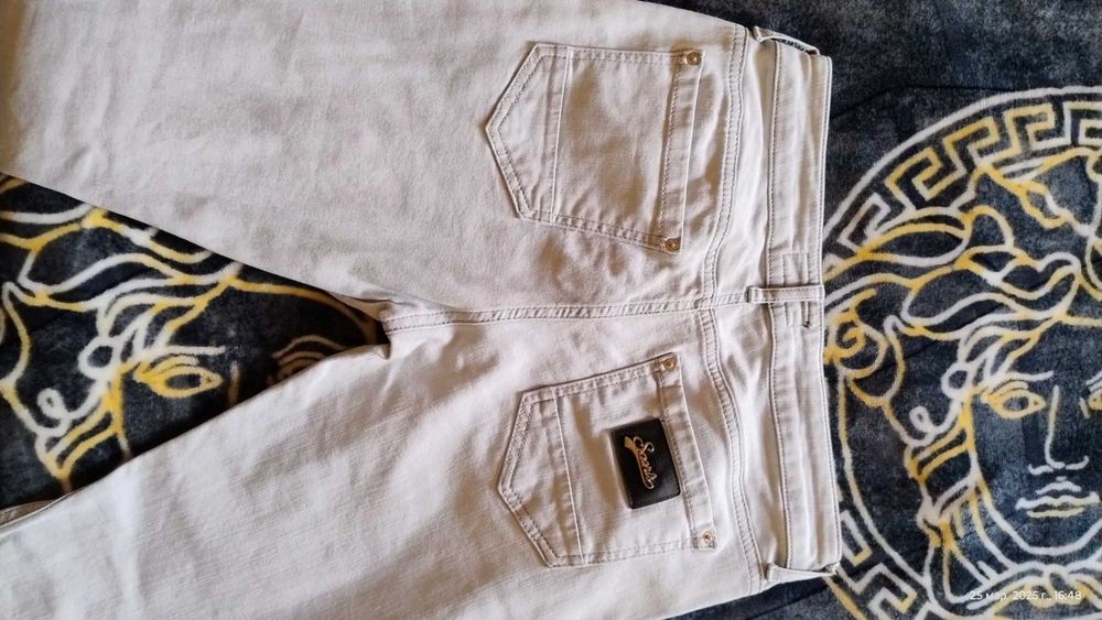 Продавам яки опушени дънки L размер