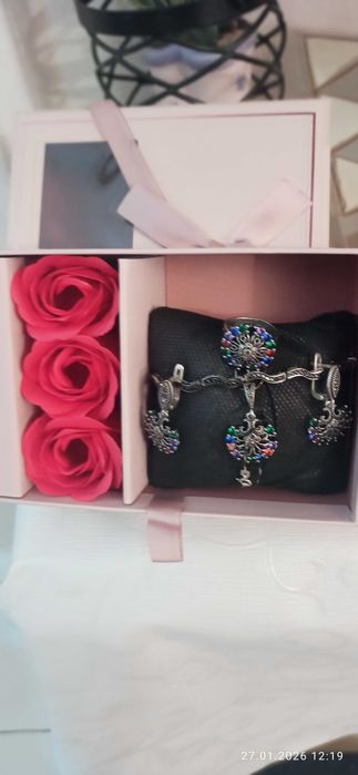 продавам нов сребърен комплект