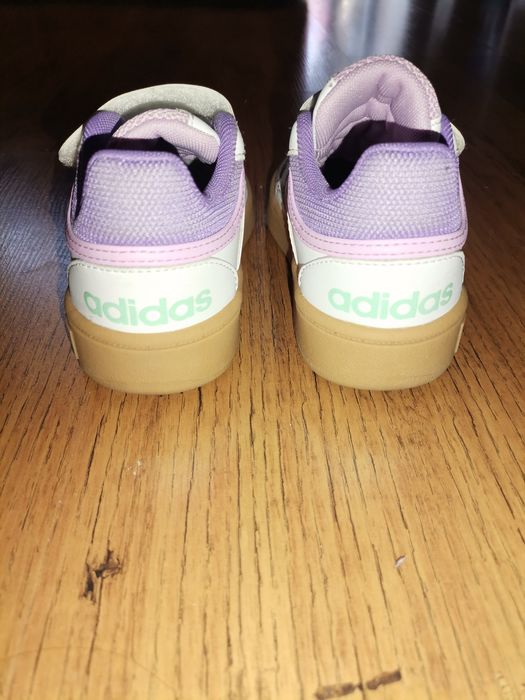 Маратонки Adidas 26