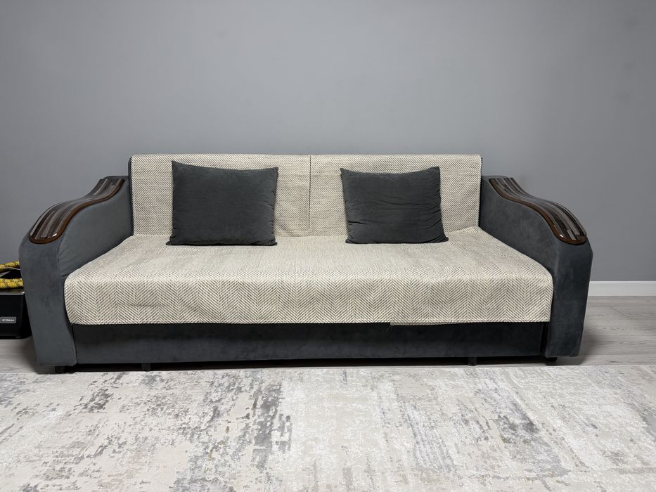 Продам диван в хорошем состоянии б/у