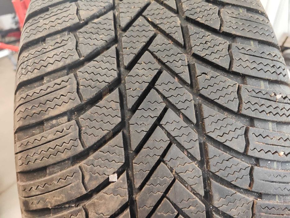 4бр. зимни гуми 235/55/19-255/50/19 Brodgestone спорт пакет