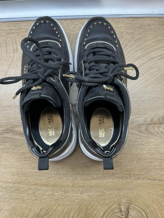 Оригинални маратонки МК