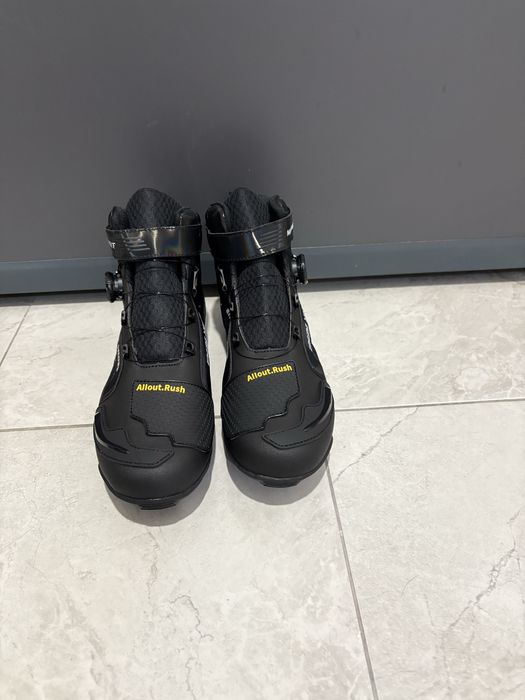 Мото Боти Чисто Нови