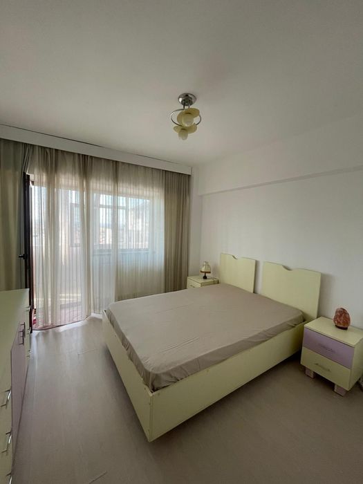 Închiriez Apartament