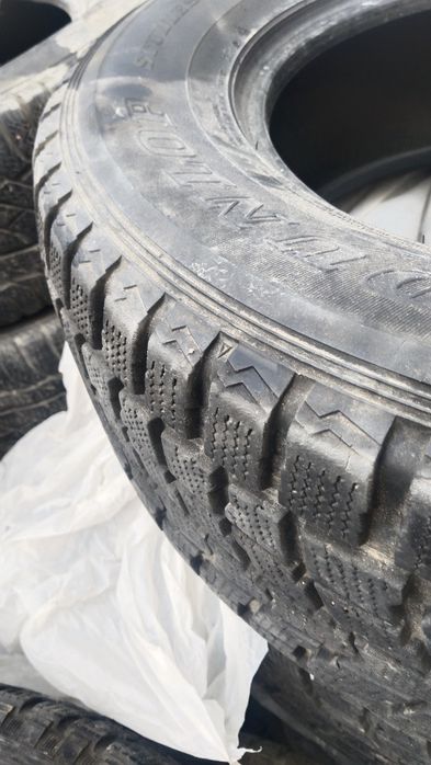 Продам шины зимние б.у