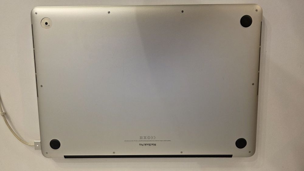 MacBook Pro 15” MID 2014– i7 Quad-Core, 2,5Ghz, 16GB RAM, 500GB SSD