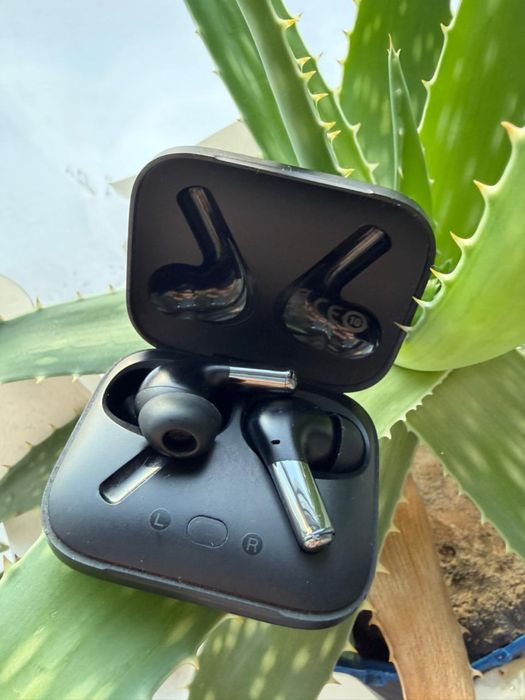 Наушники OnePlus pro