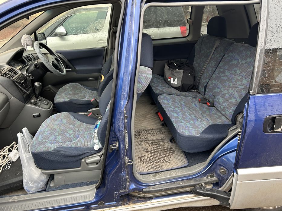 Продам Митцубиси RVR