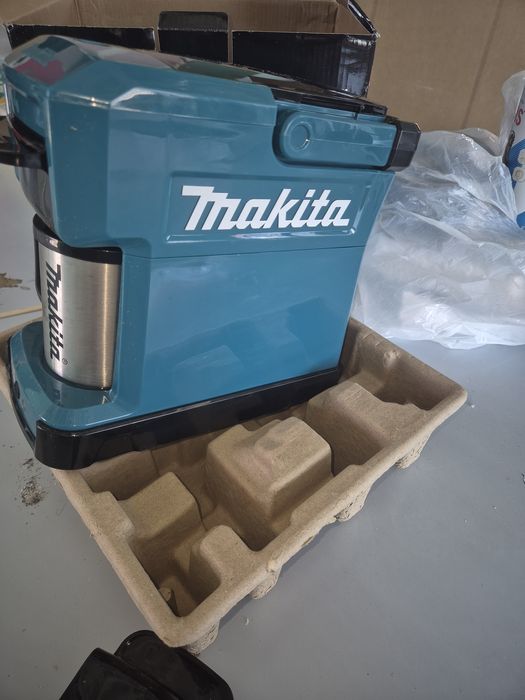 Aparat cafea Makita DCM501Z