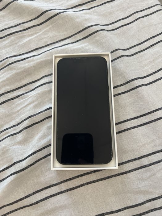 Iphone 13 128гб.