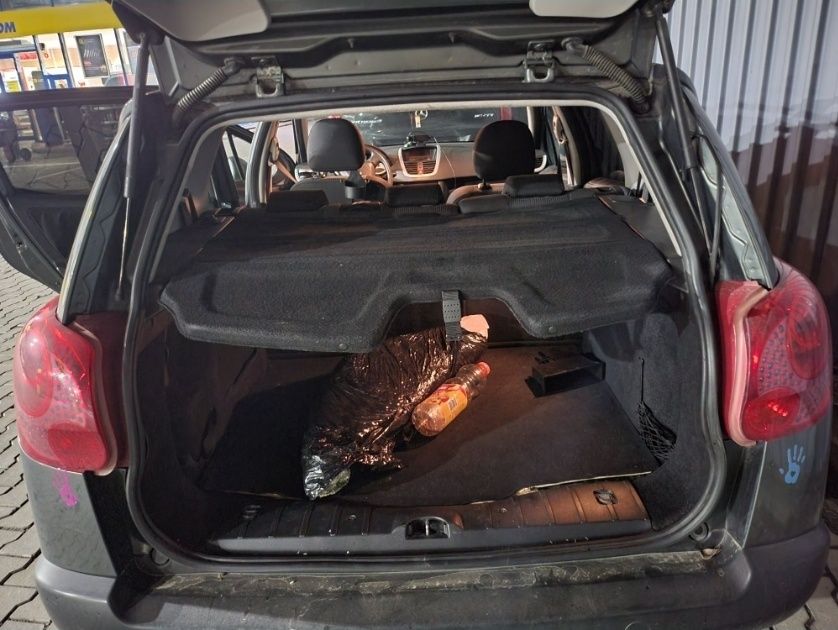 Vând Peugeot 207 - 2011