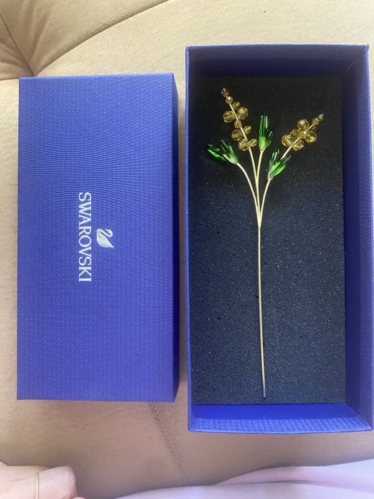 Цвете Swarovski Mimosa