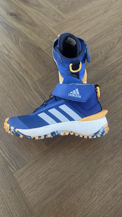 Обувь на мальчика Adidas