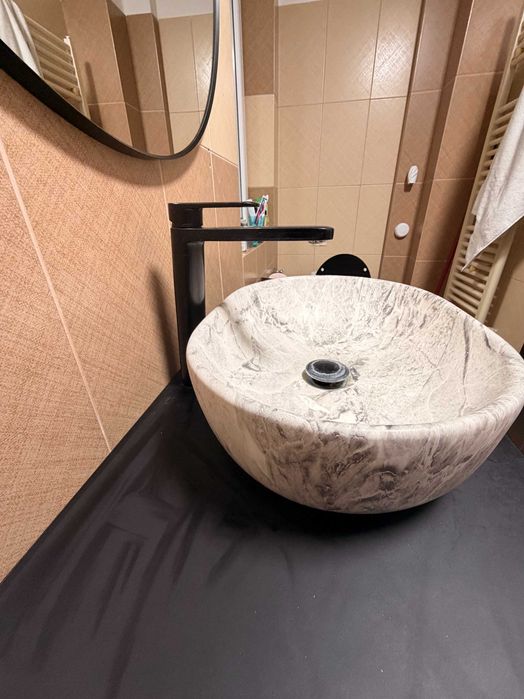 Chiuveta cu dulap inclus