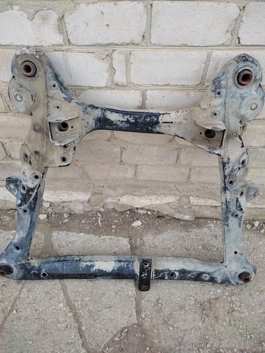 Продам подрамник Lexus RX 330. Продам задний бампер Nissan X-trail T32