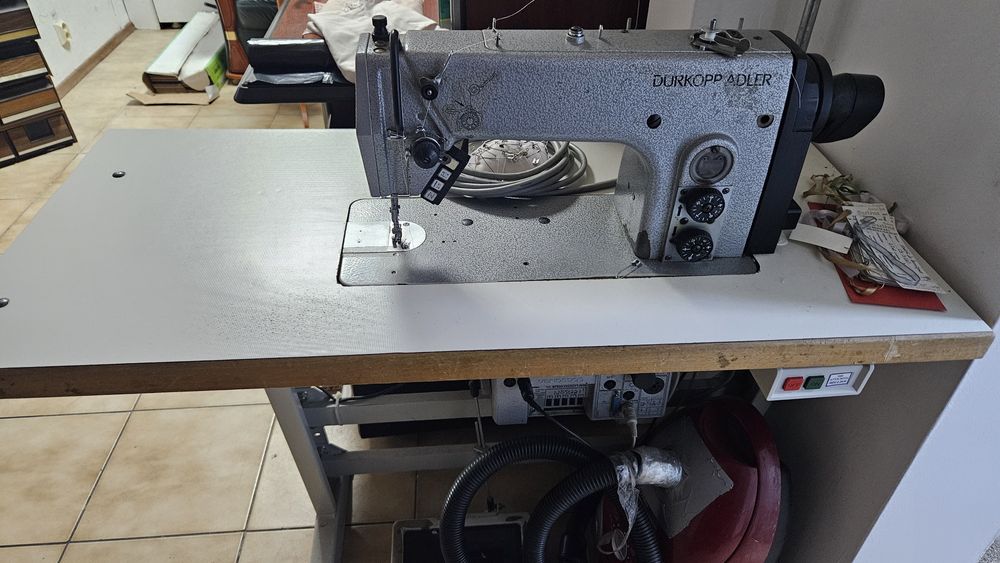 Masina de cusut Durkop
