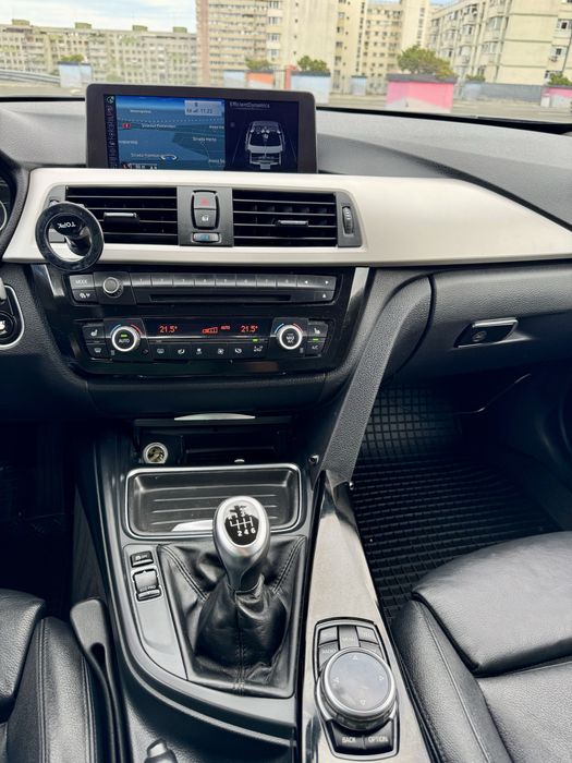 BMW Seria 3 BMW Seria 3 F30 320d EfficientDynamics + sistem audio premium ( audison )