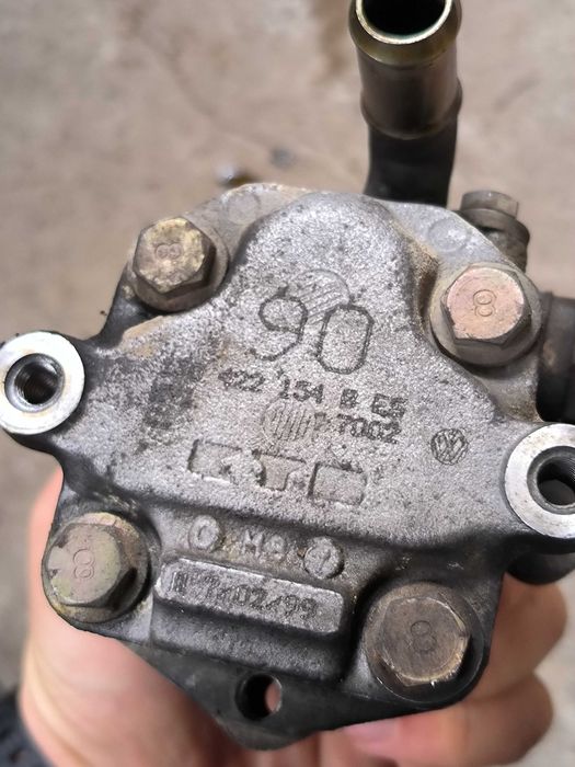 Хидравлична помпа за Golf 4 Audi A3 S3 8L Seat Skodа Голф 4 Ауди А3